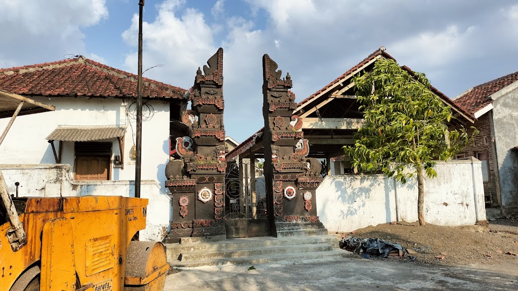 Pura Mitra Kencana Dewa