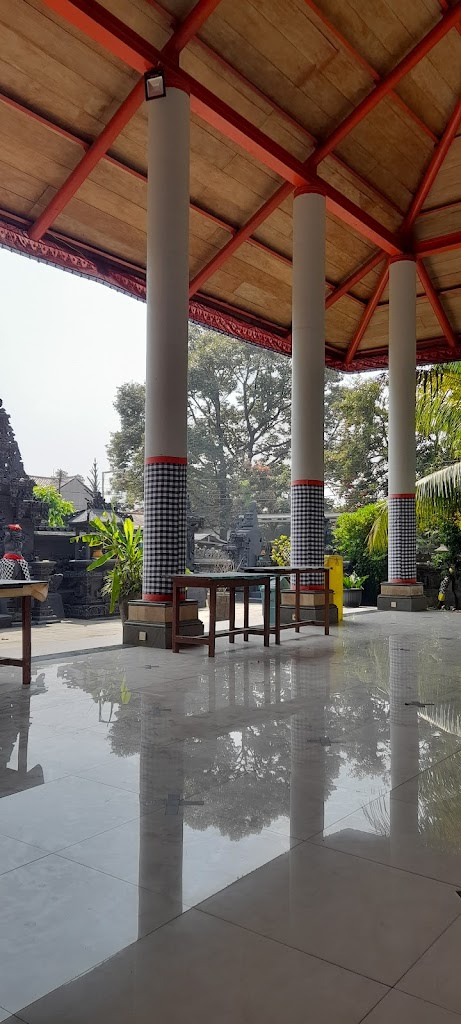 Pura Raditya Dharma Cibinong