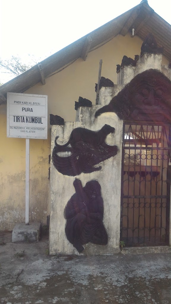 Pura Tirta Kumbul