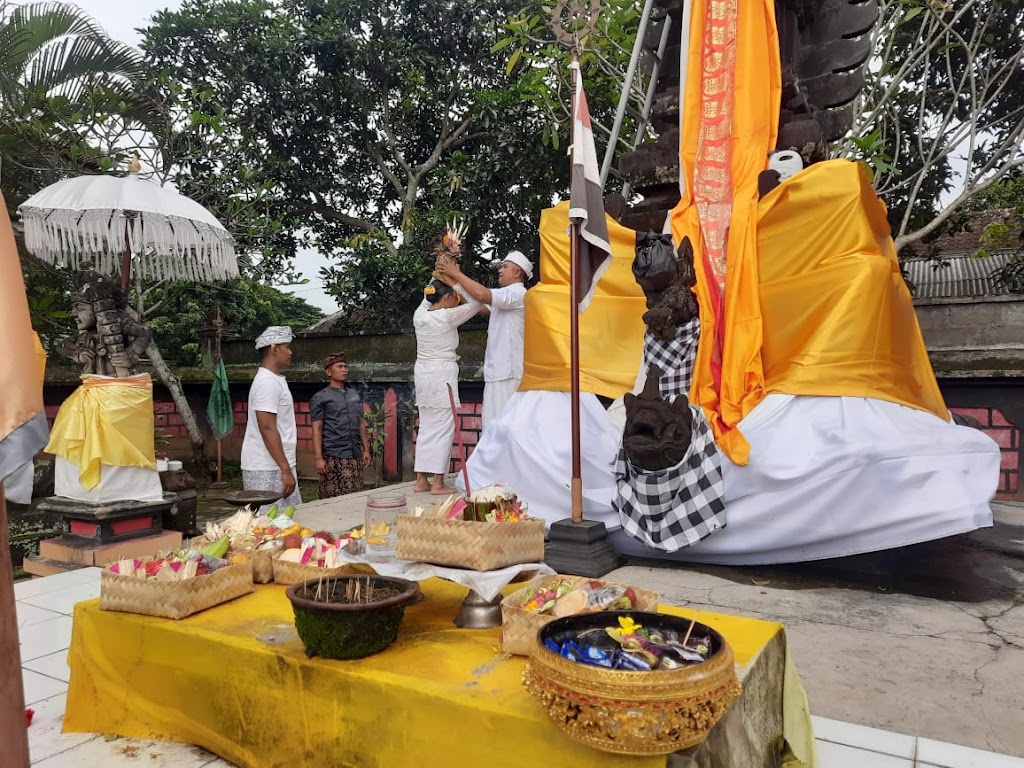 Pura tri bhuwana kerthi