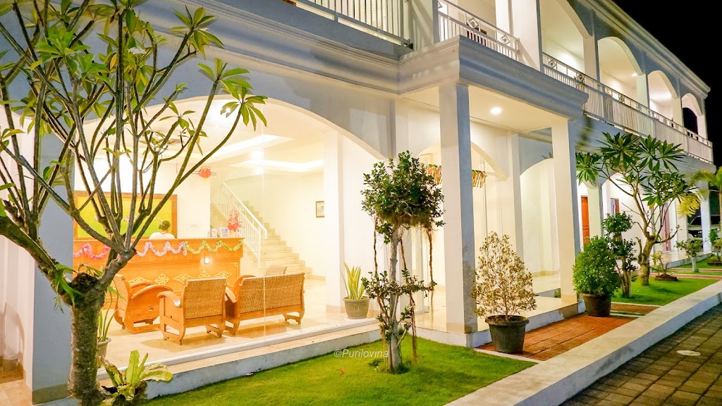 Puri Lovina Hotel
