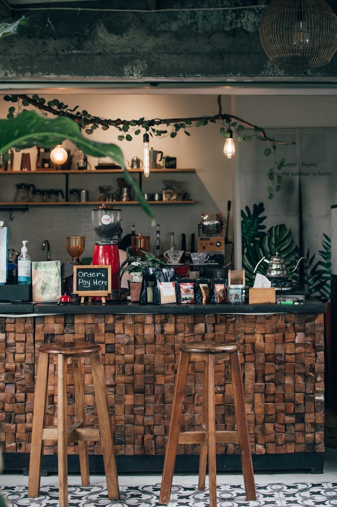 Red Coffee and Plants X Bun Pasta