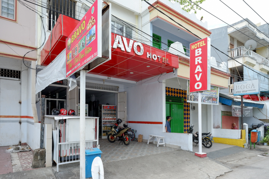 RedDoorz @ Hotel Bravo Pantai Kamali Bau Bau