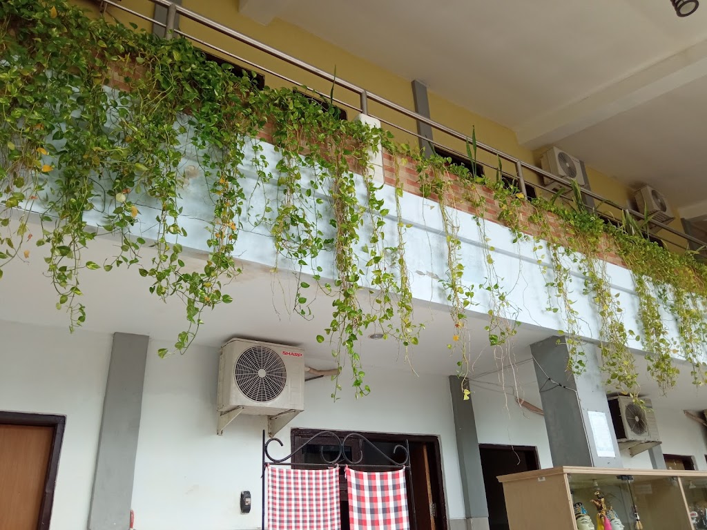 RedDoorz @ Hotel Surabaya Sumenep