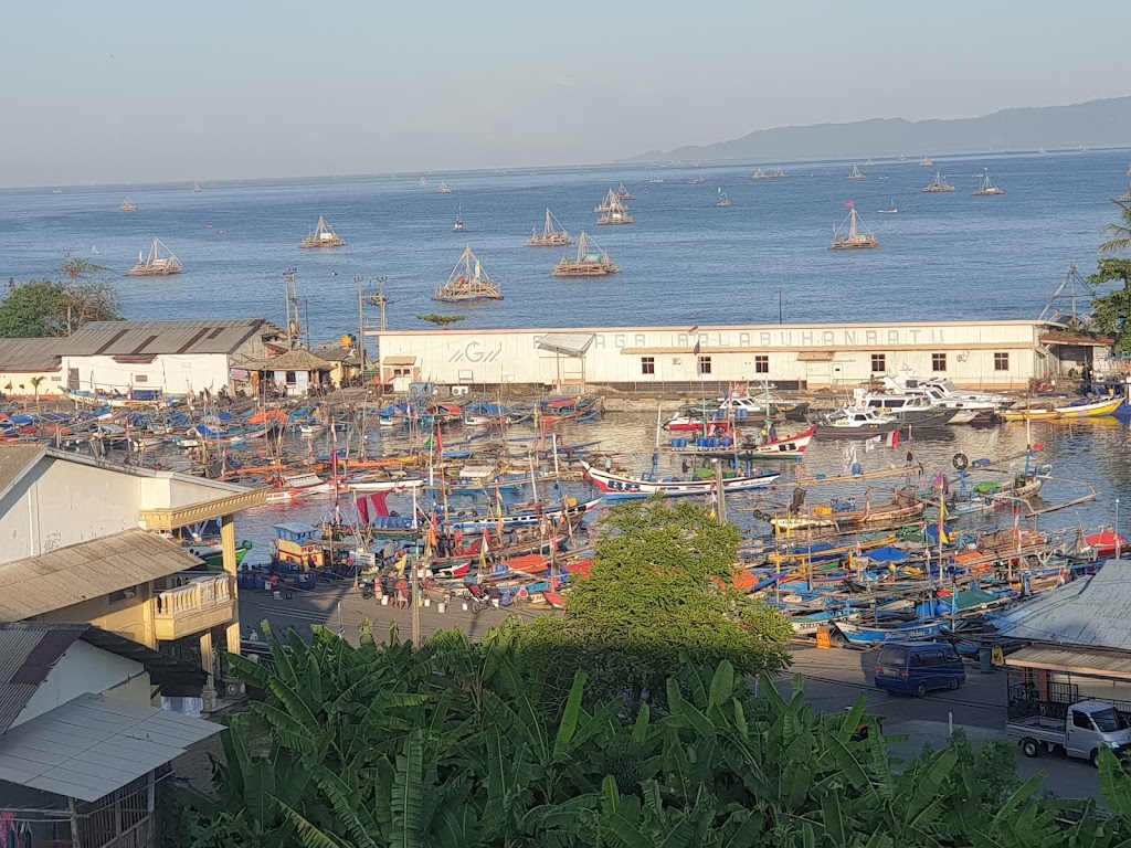 RedDoorz Syariah near Alun-Alun Pelabuhan Ratu