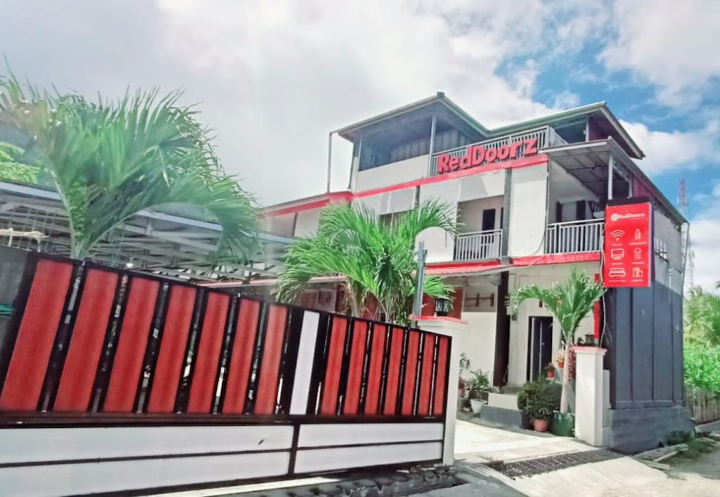 RedDoorz near RSUD Kota Luwuk