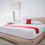 Straightforward rooms in a modest budget hotel with an outdoor pool