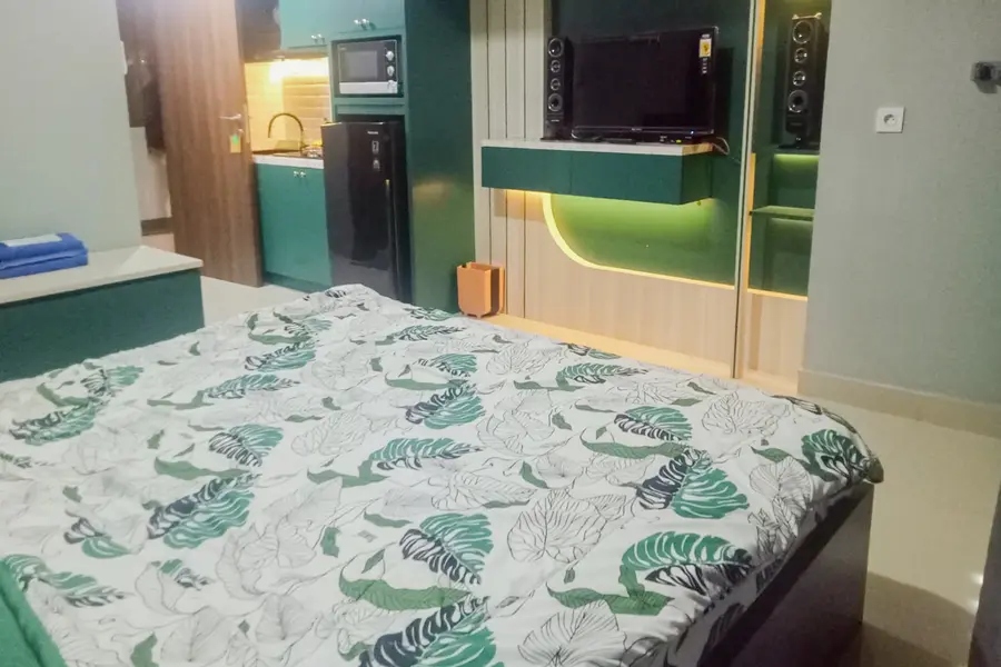 RedLiving Apartemen Royal Sentul Park – Budi Property