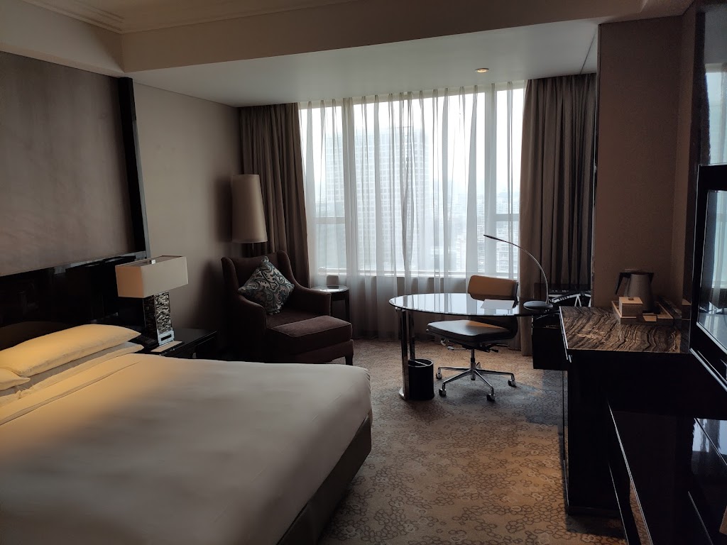 Modern quarters in a chic property with 4 refined restaurants & an elegant bar