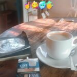 menyuguhkan Kopi pagi hari