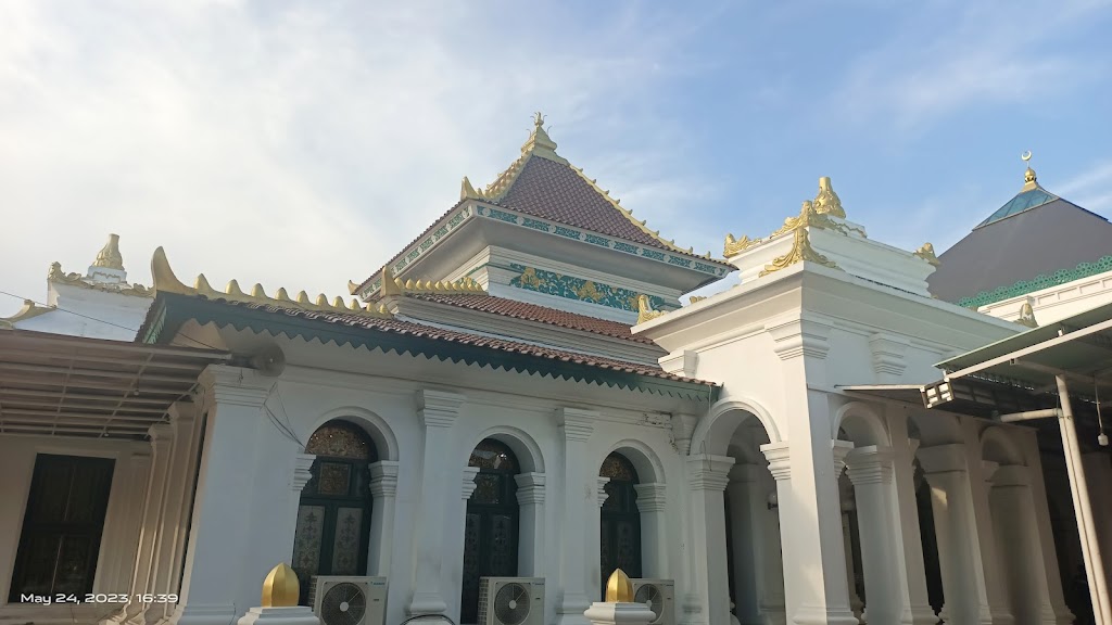 Sultan Mahmud Badaruddin I Jayo Wikramo Great Mosque