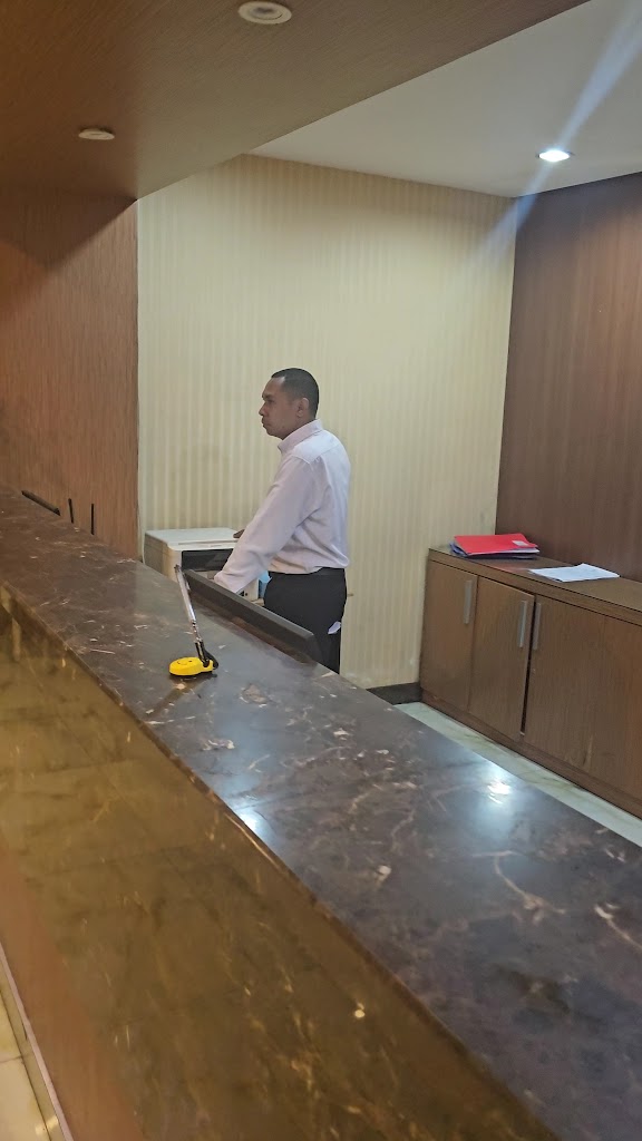 a restaurant & a spa.