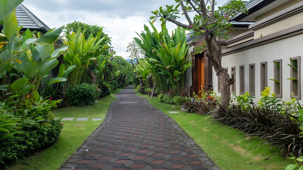 The Grand Villandra Resort Lovina