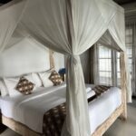 Laid-back hotel on the beach offering warm villas with sea views