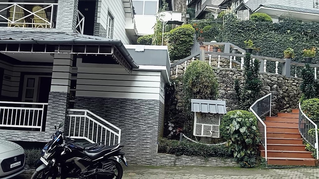 plus a restaurant & complimentary breakfast.