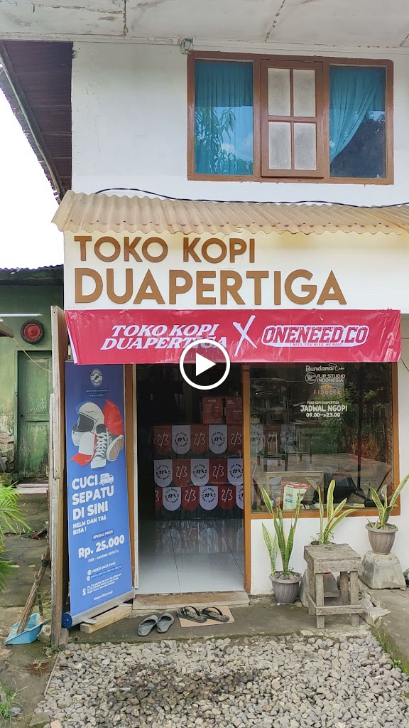 Toko Kopi Duapertiga