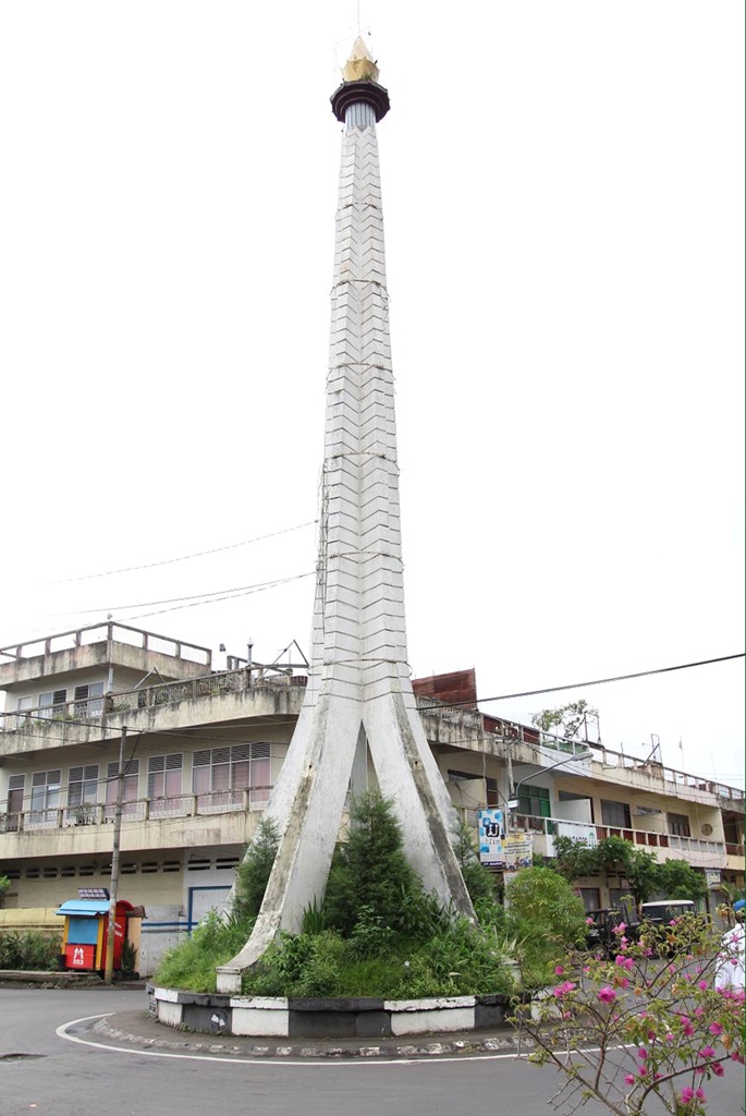 Tugu Monas Tondano
