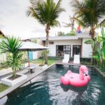 dan sunken pool lounge yang membuat Anda merasa nyaman selama staycation di Ubu Villa Prambanan.