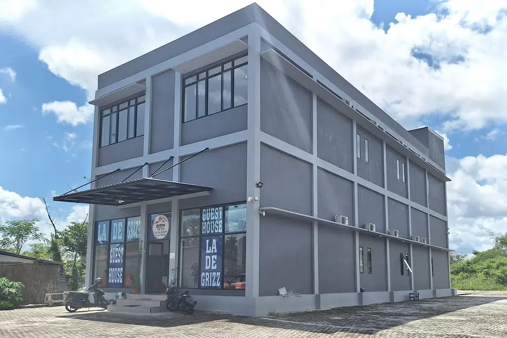 Urbanview Hotel La De Grizz Syariah Sampit by RedDoorz