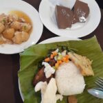 Unassuming rooms & 2-story suites in a trendy budget hotel with a pool