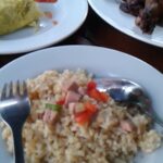 a gym & free breakfast.