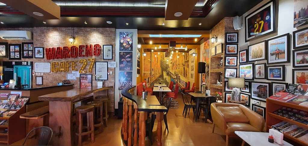 Waroeng Cafe 27