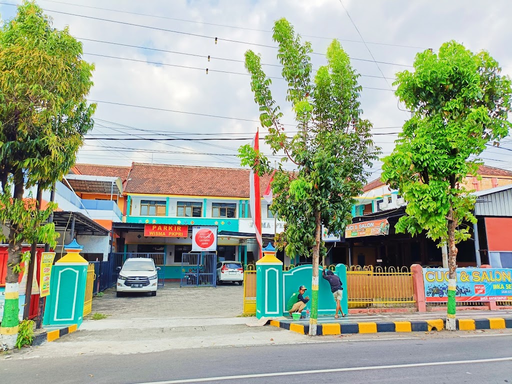 YUTAKA INN Stasiun Kota Madiun