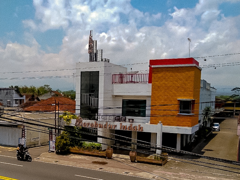 hotel borobudur indah