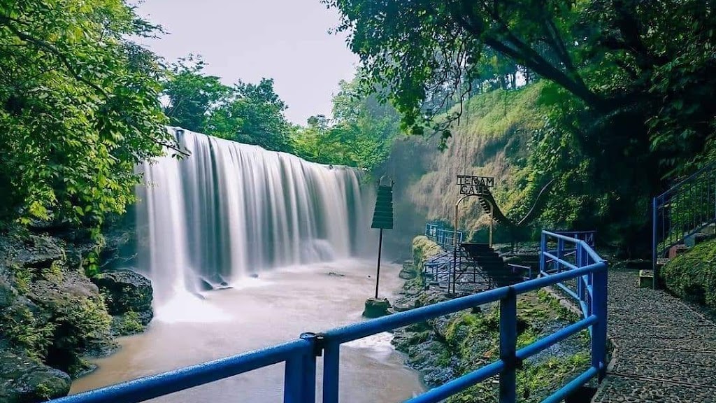 Air Terjun Temam