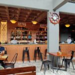 Upmarket rural resort with casual rooms in bungalows