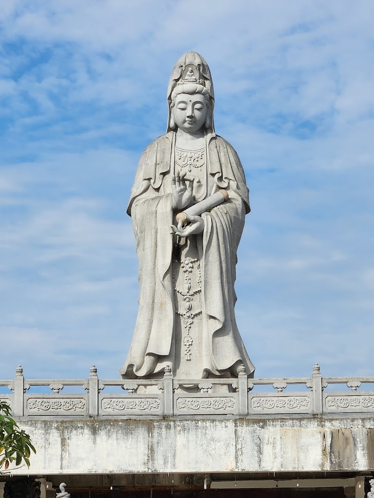 Avalokitesvara Statue