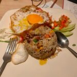 Warm rooms in a elegant hotel offering a restaurant