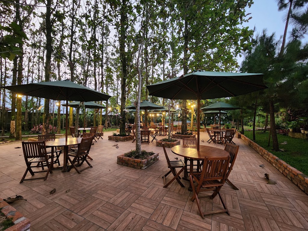 CemoroJati Cafe & Resort