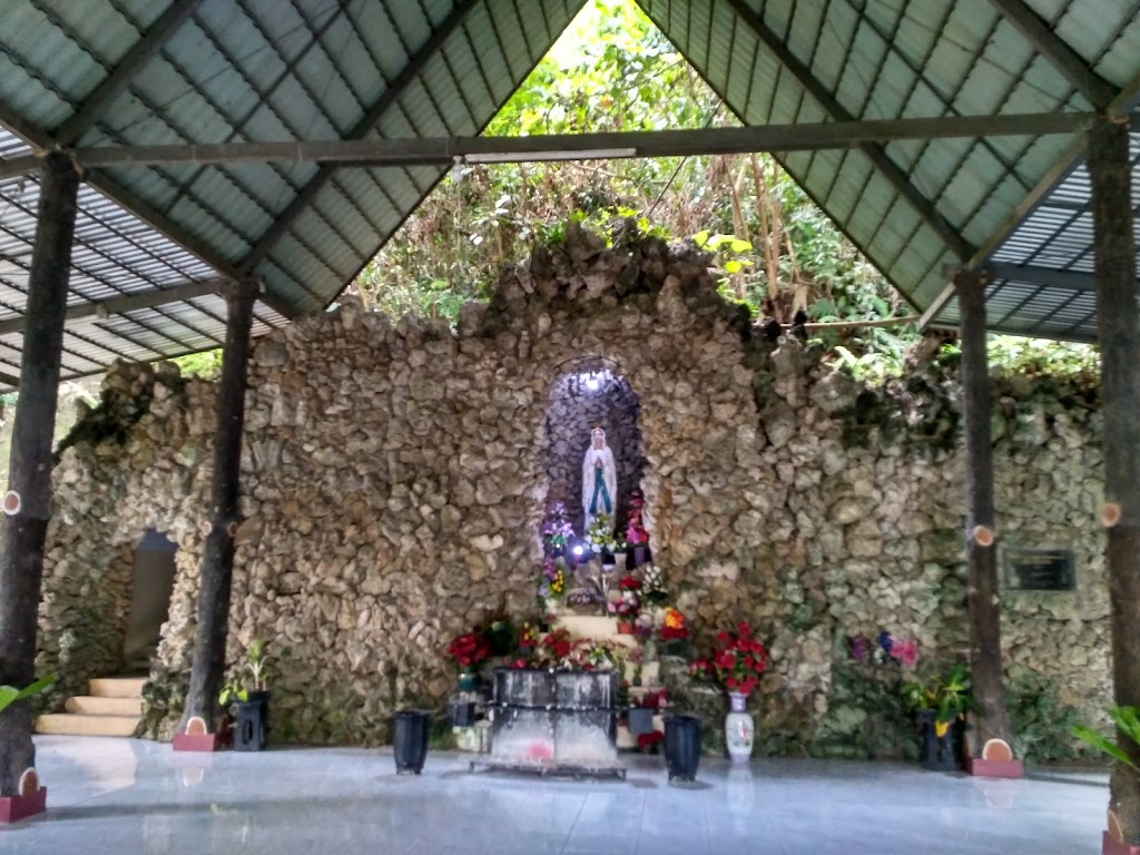 Gua Maria Bukit Kanada