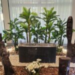 Humble quarters in a no-frills hotel offering 2 restaurants & 2 bars