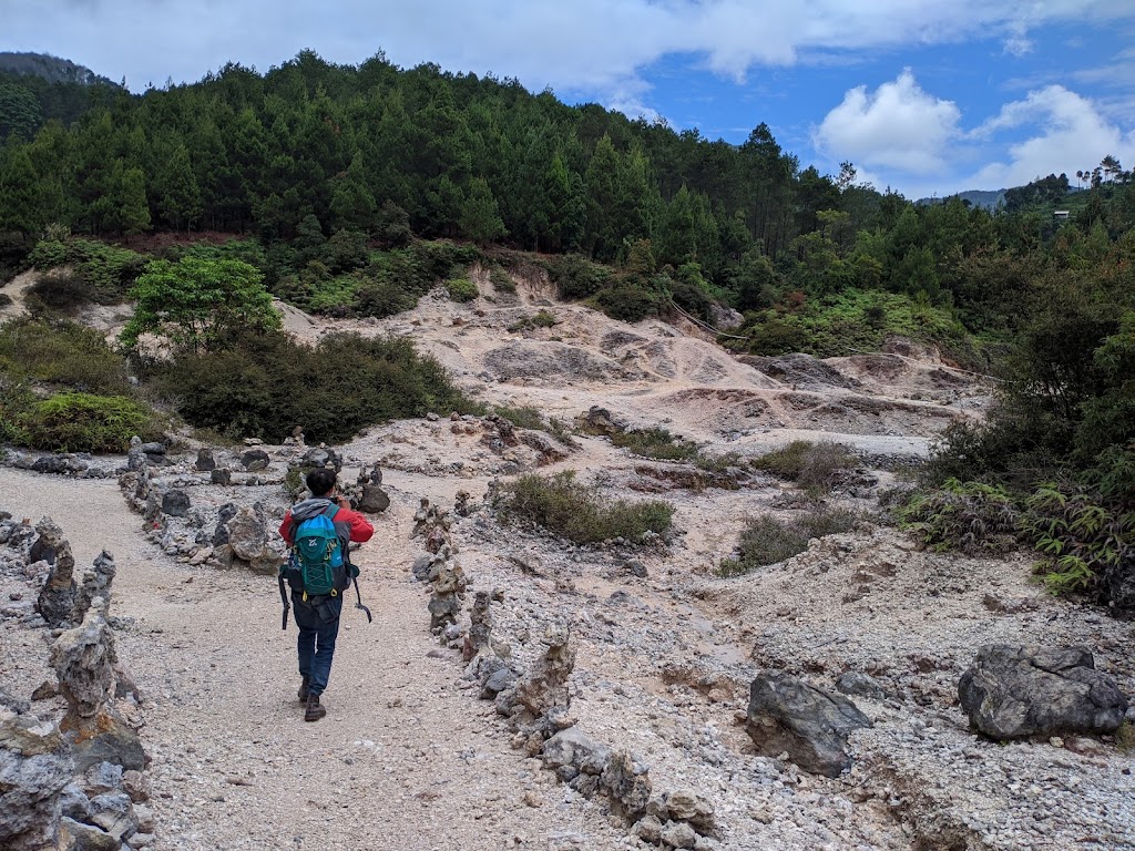 Kawah Karaha Bodas