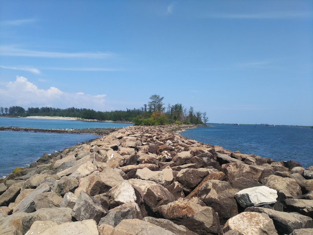 Lentera Merah Beach