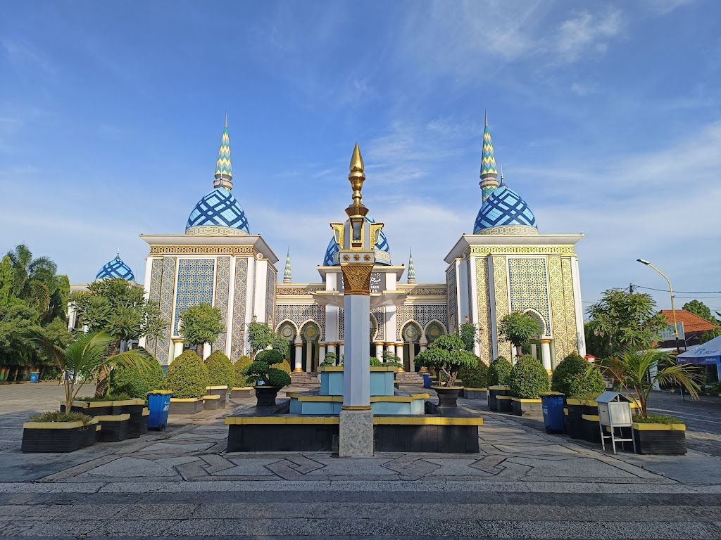 Masjid Agung Baitul Hakim Kota Madiun
