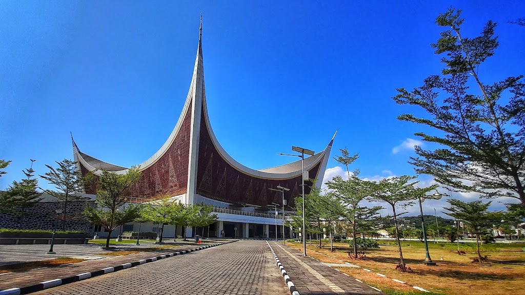 Masjid Raya Syekh Ahmad Khatib Al-Minangkabawi Sumatera Barat