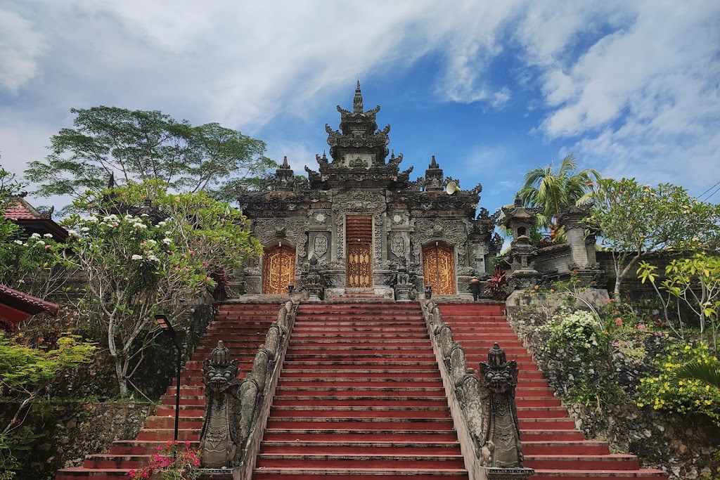 Pura Agung Jagat Benuanta