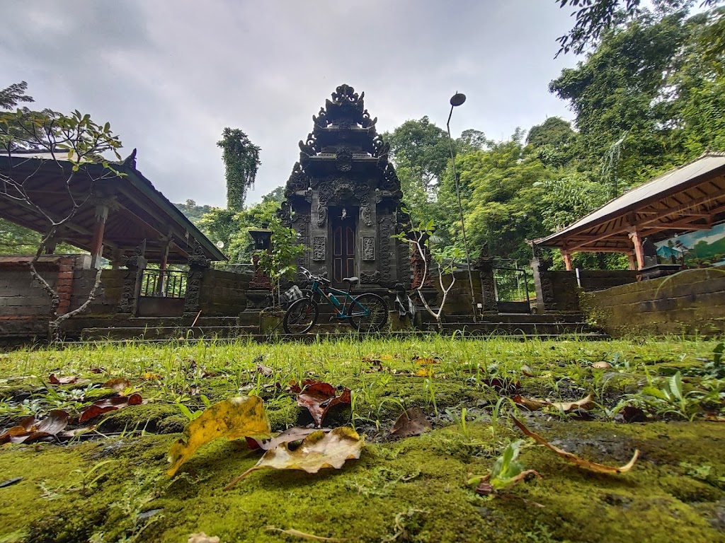Pura Taman Yeh Selem