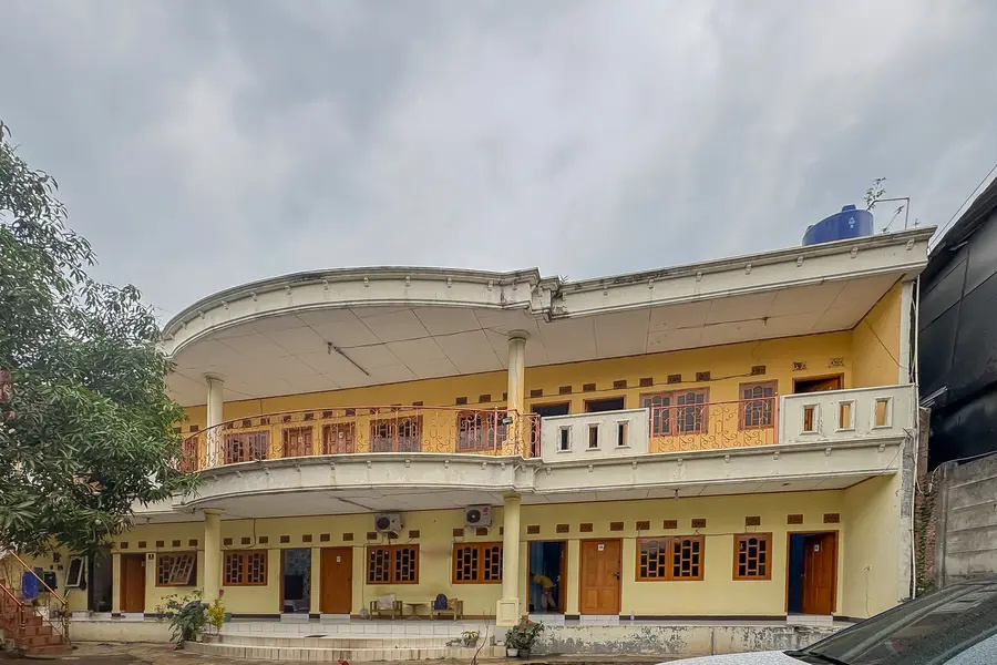 RedDoorz @ Kuning GH Jatinangor