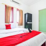 Unassuming rooms with Wi-Fi in a straightforward budget hotel offering breakfast & parking.