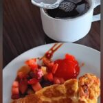 Straightforward quarters in an unfussy hotel offering a restaurant