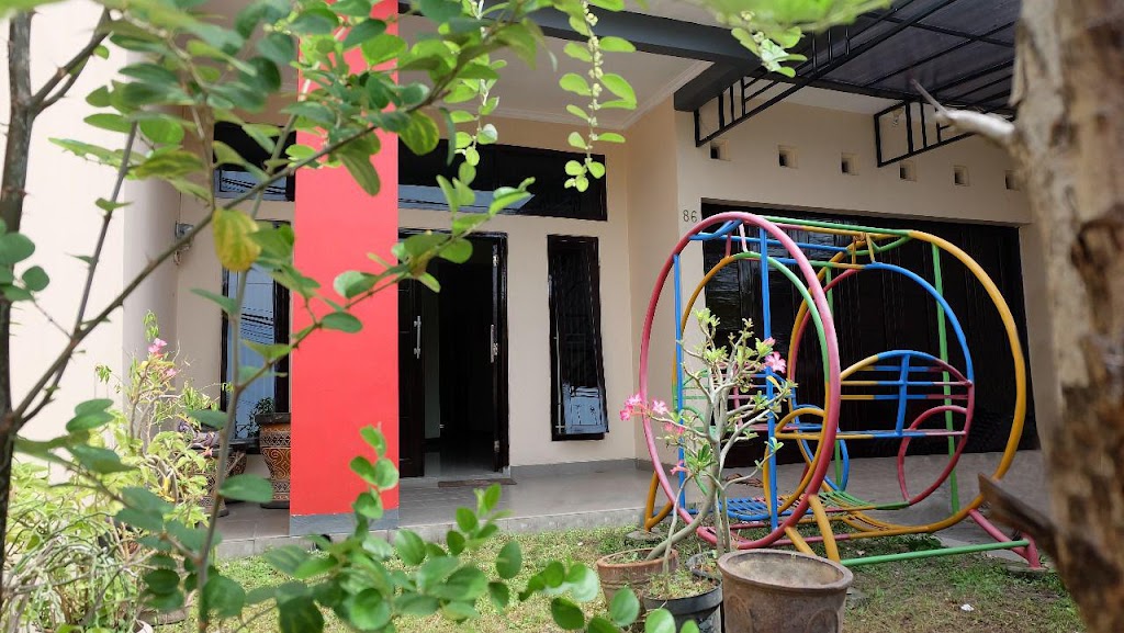 Simply Homy Guest House Gelatik 86 Tegal