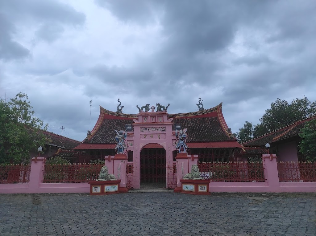 Tjoe An Kiong Temple