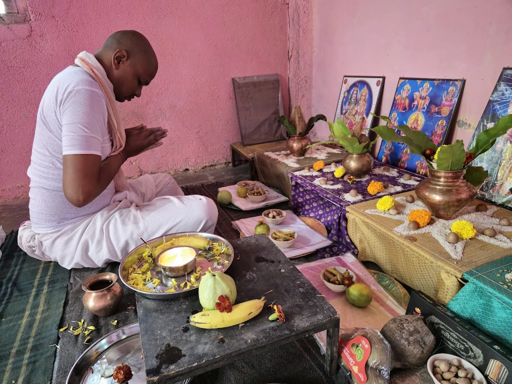 Trimbakeshwar Temple Pandit