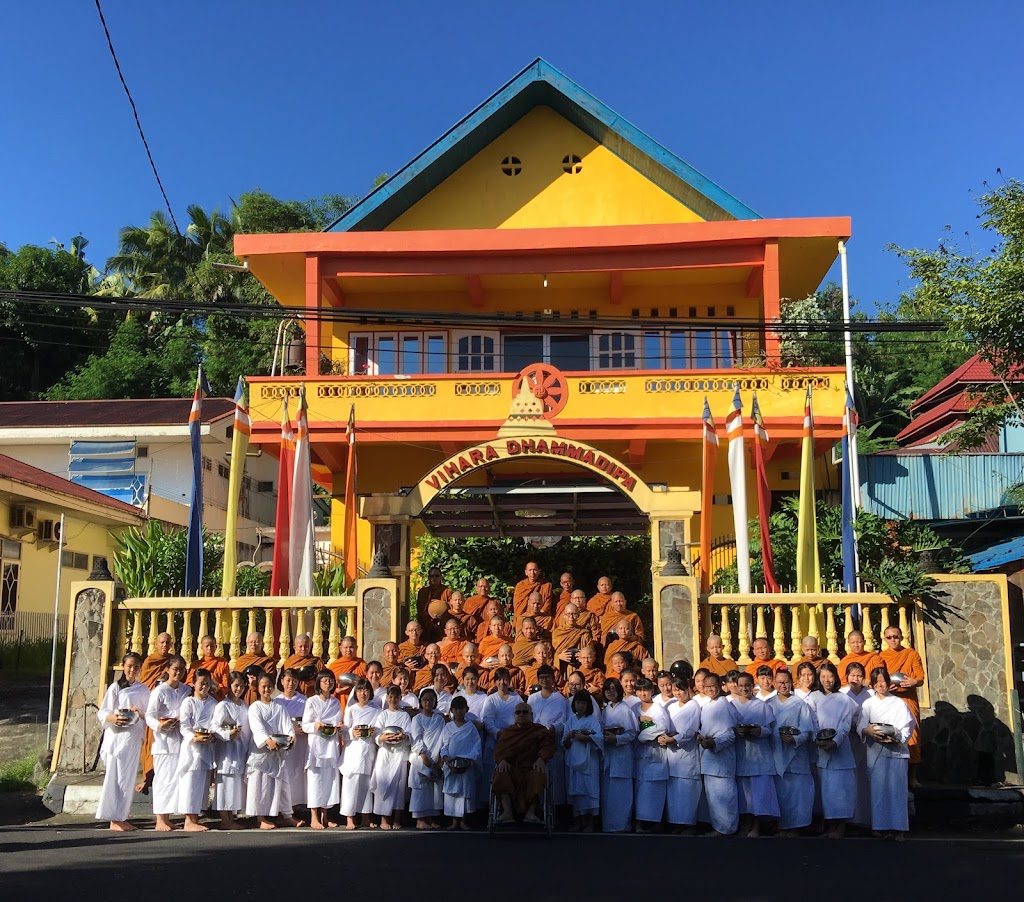 VIHARA Dhammadñpa