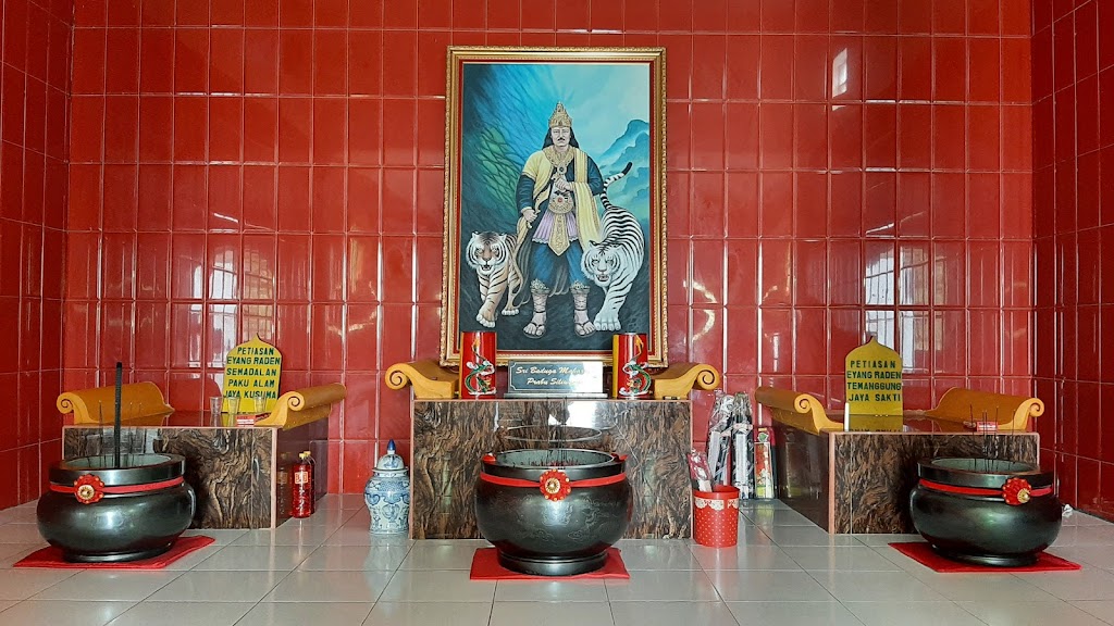 Vihara Kebun Limus / Jiu Tian Gong 九天宫