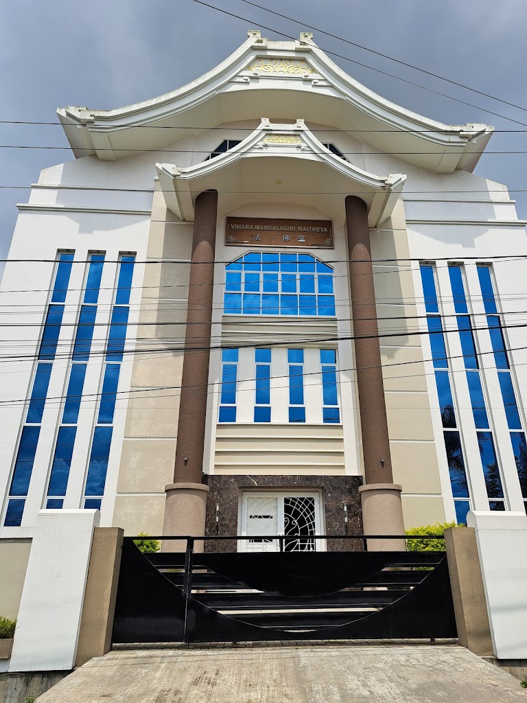 Vihara Mandalagiri Maitreya
